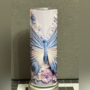 Beautiful butterfly 20 oz tumbler